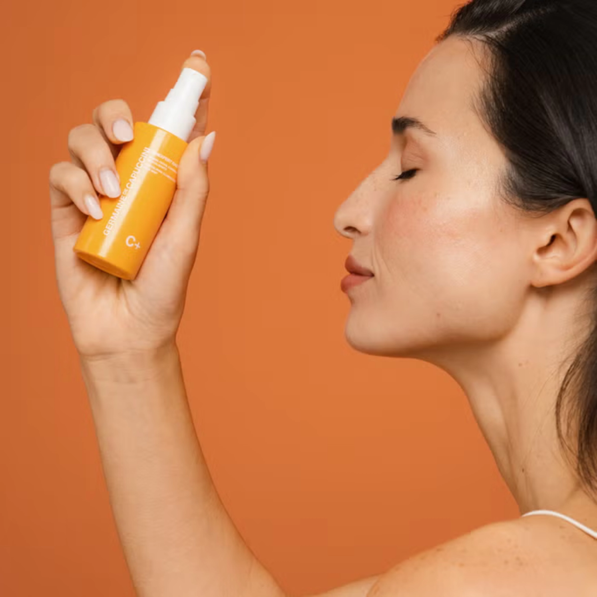 Bruma Facial Iluminadora Revitalizante 50ml - Timexpert Radiance C+ - Germaine de Capuccini ®