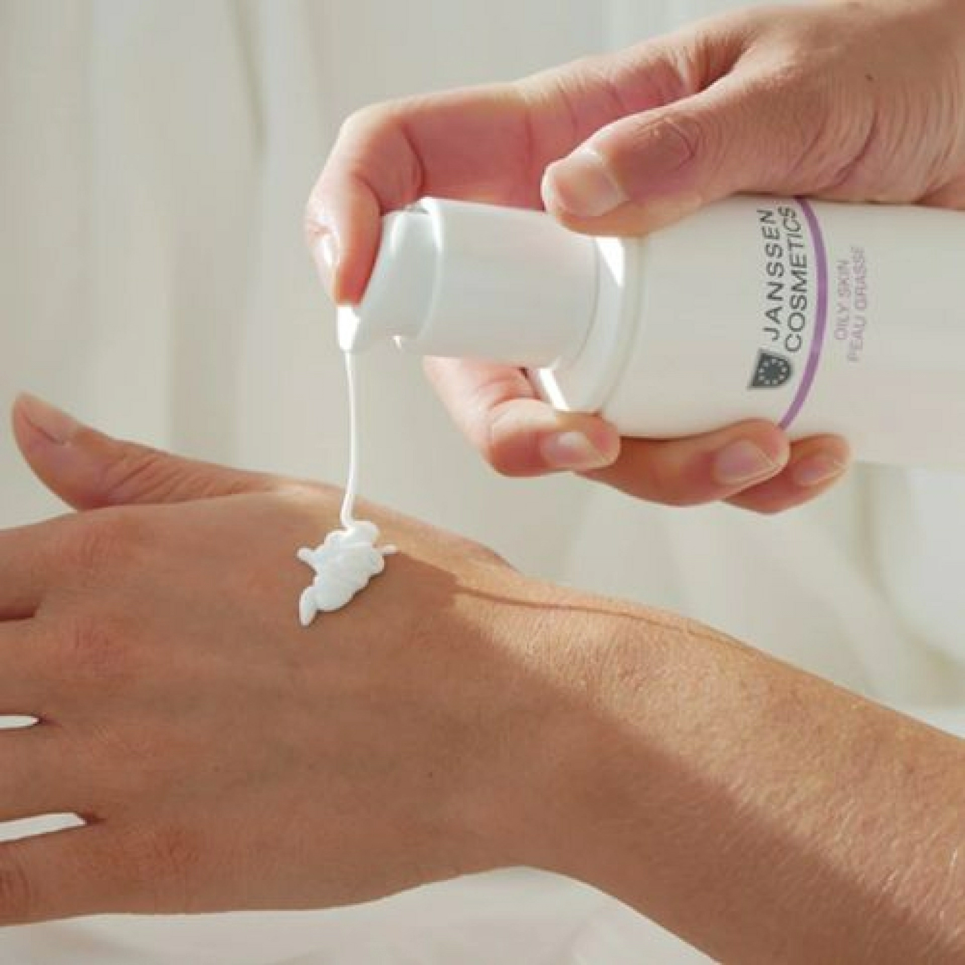 Cleanser AHA + BHA | Limpiador AHA + BHA 200 ml - Piel Grasa - Janssen Cosmetics ®