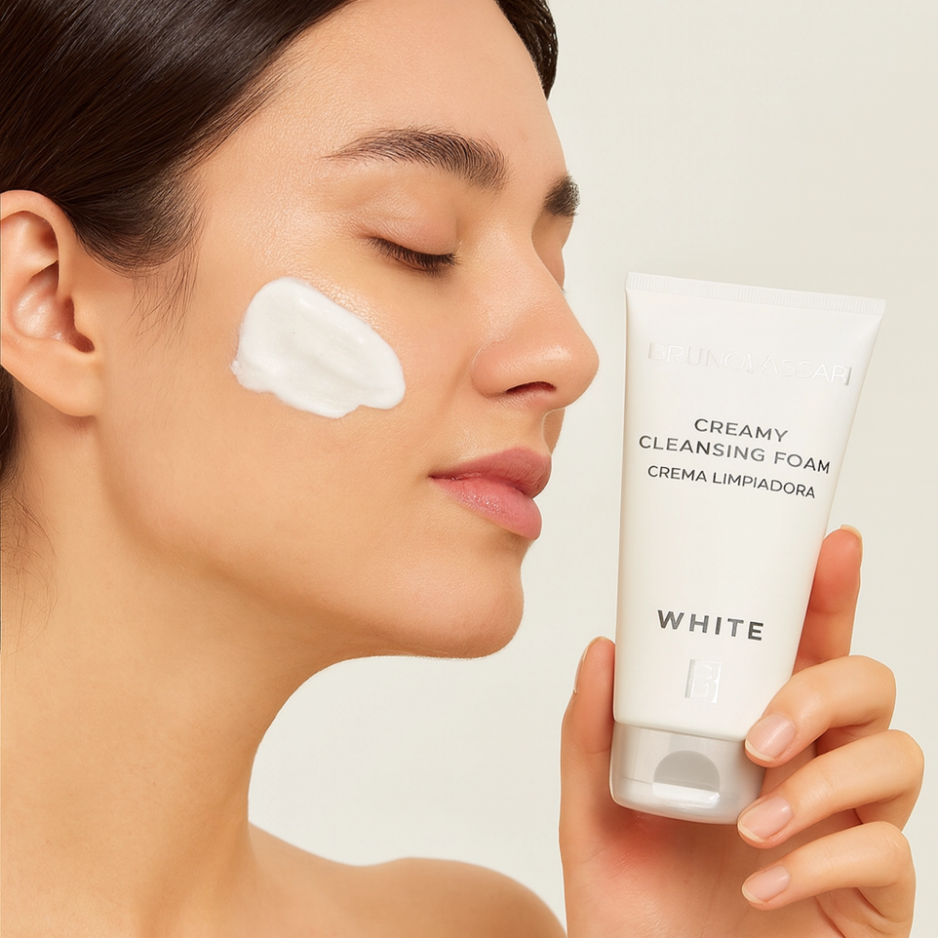 Creamy Cleansing Foam | Crema limpiadora 150ml - White - Bruno Vassari ®