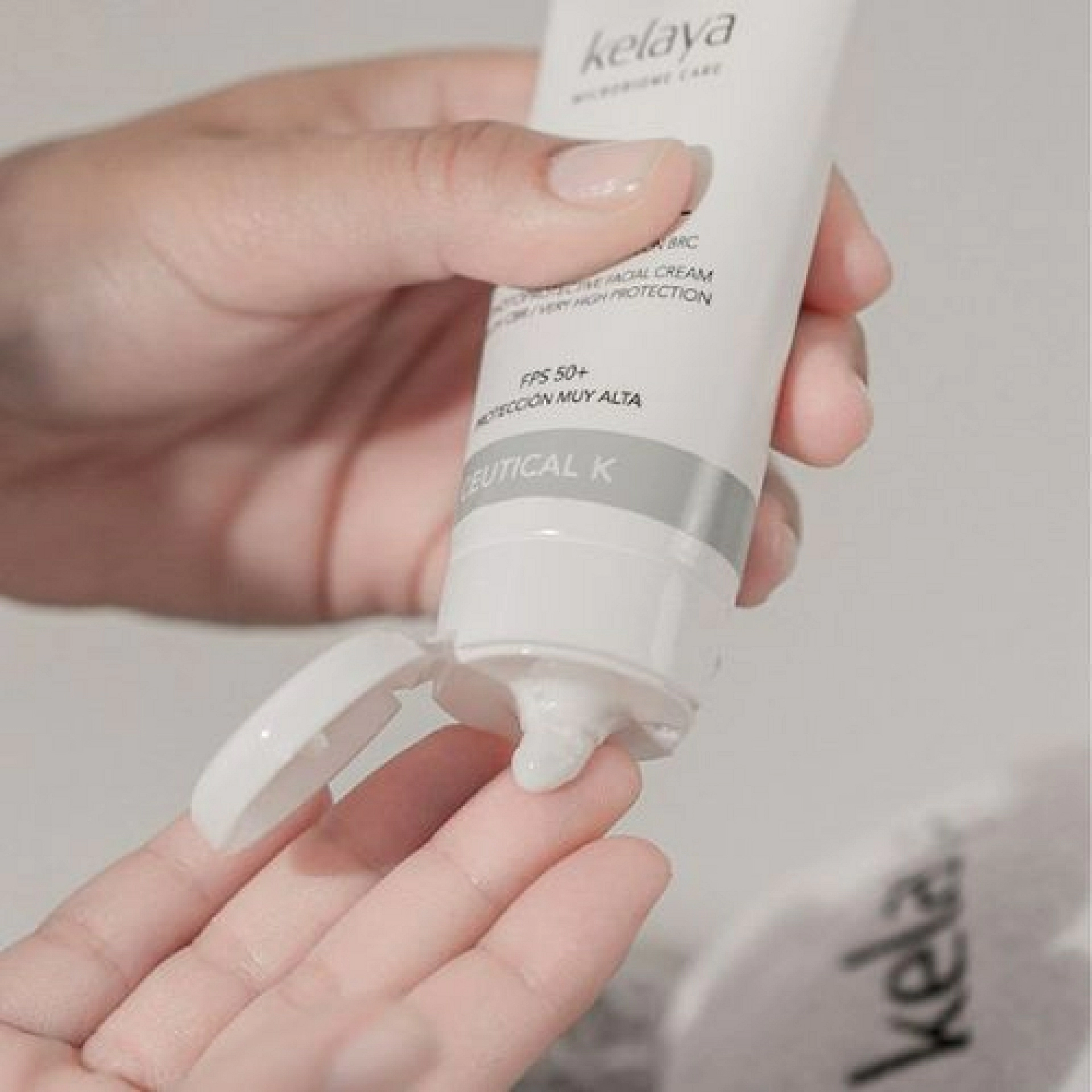 CREMA FACIAL Fotoprotectora con BRC FPS 50+ - Ceutical K - Kelaya ®