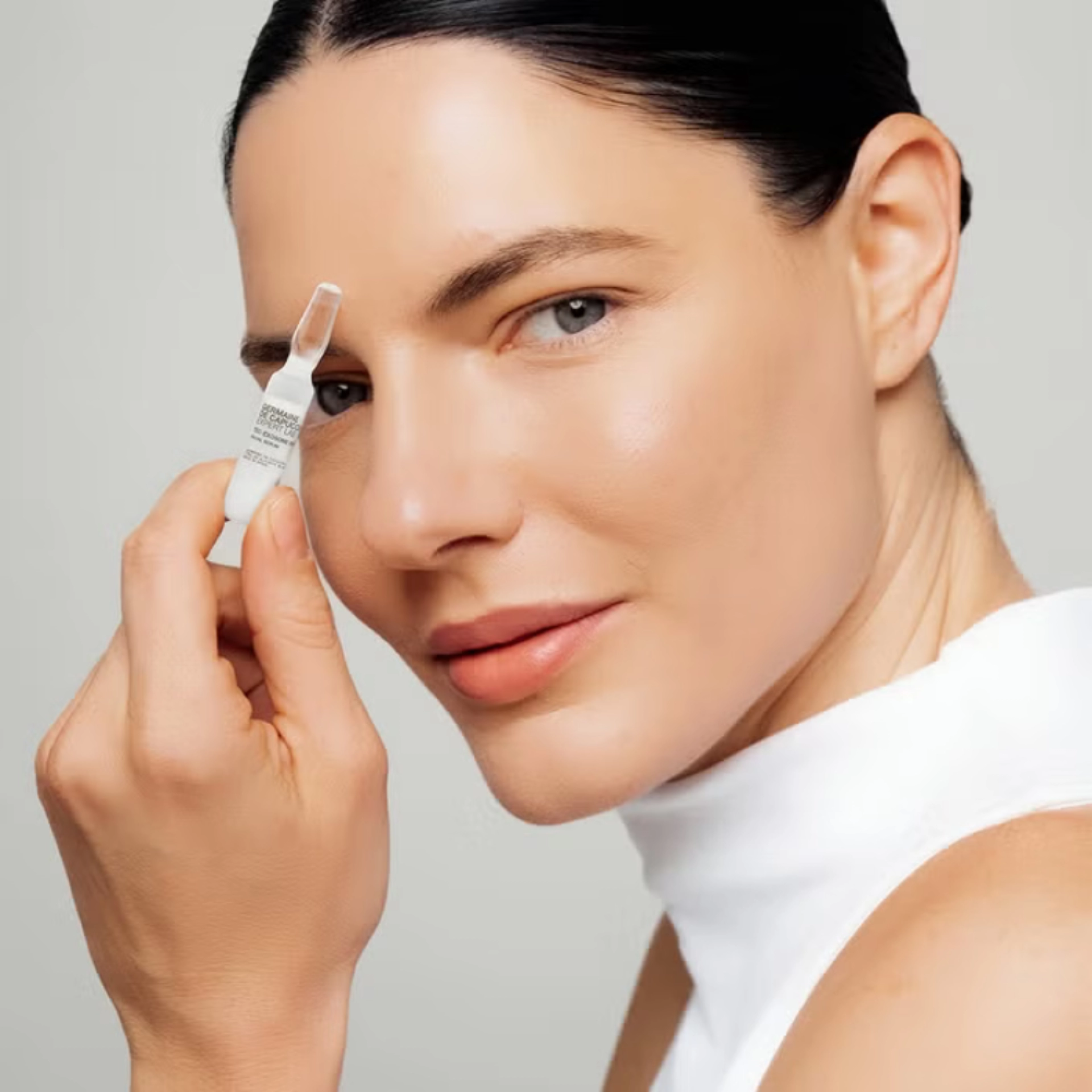 Cura Hidro-Regeneradora Intensiva 7 ampollas x 2ml - Expert Lab - Germaine de Capuccini ®