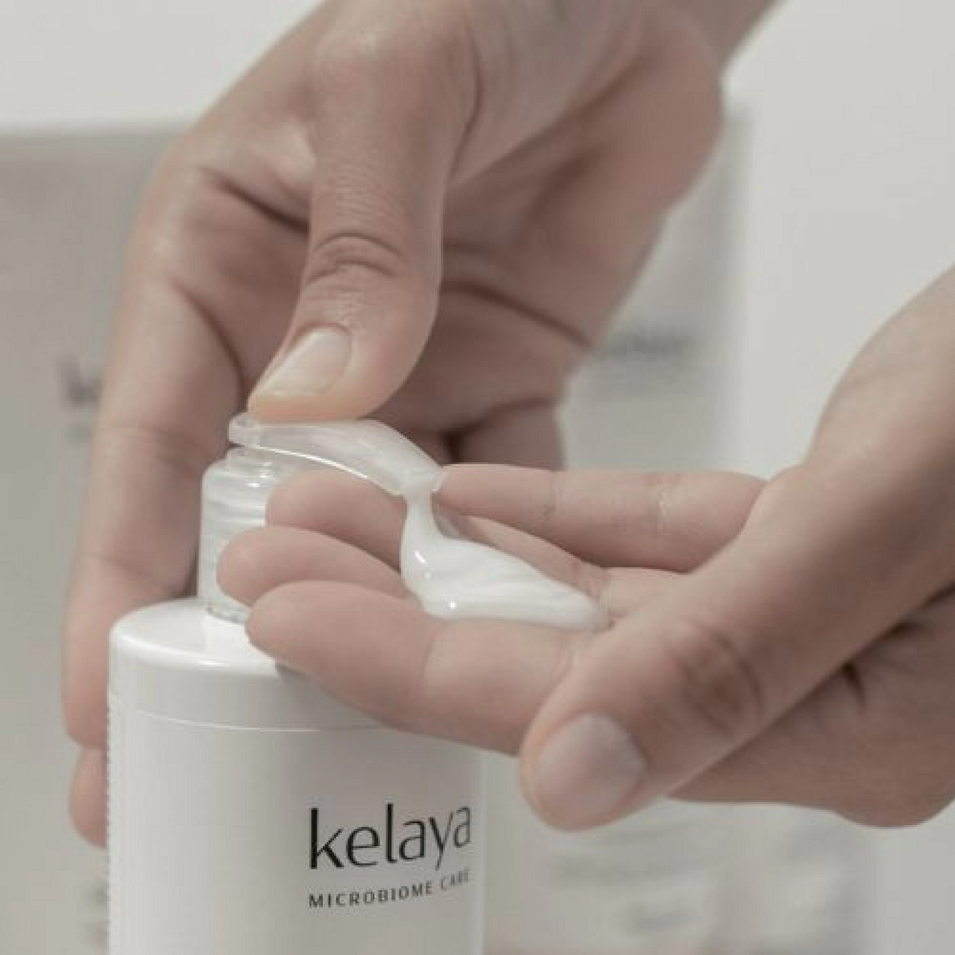 Emulsión Facial Limpiadora | Emulsión Hidratante y Revitalizante 300 ml - Preliminar K - Kelaya ®