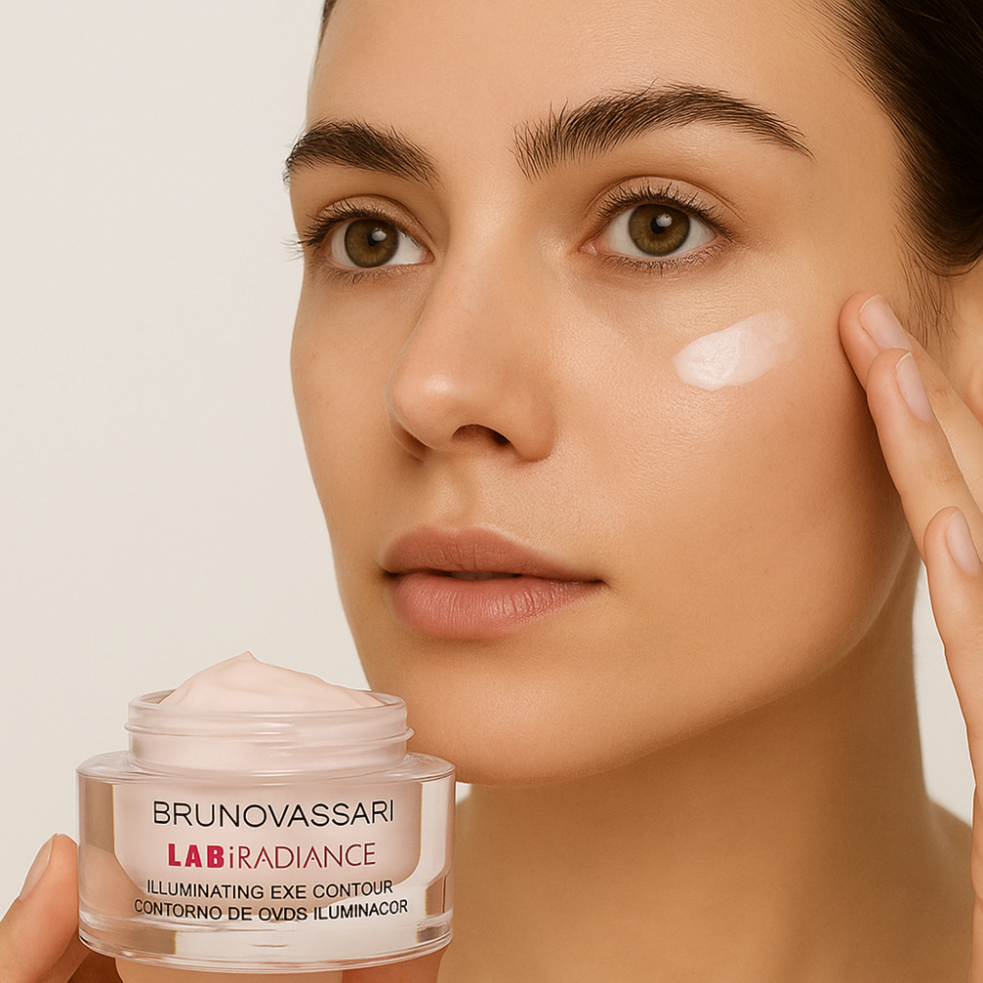 Illuminating Eye Contour | Contorno de ojos iluminador 15ml - Lab Radiance - Bruno Vassari ®