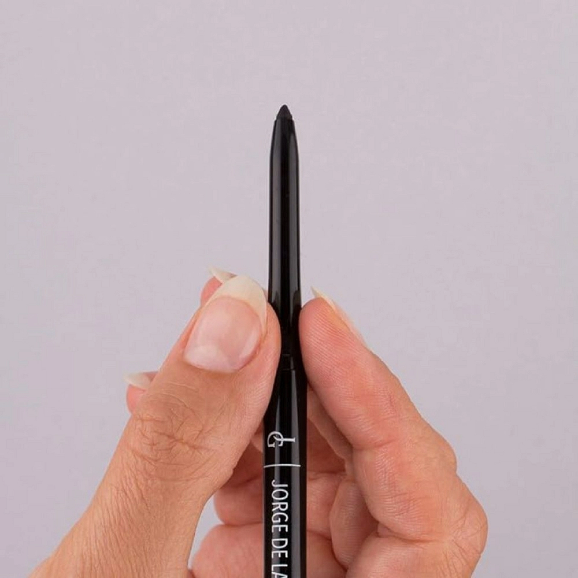 Kajal Liner Waterproof | Eye liner en formato retráctil 0,35 gr - Jorge de la Garza ®