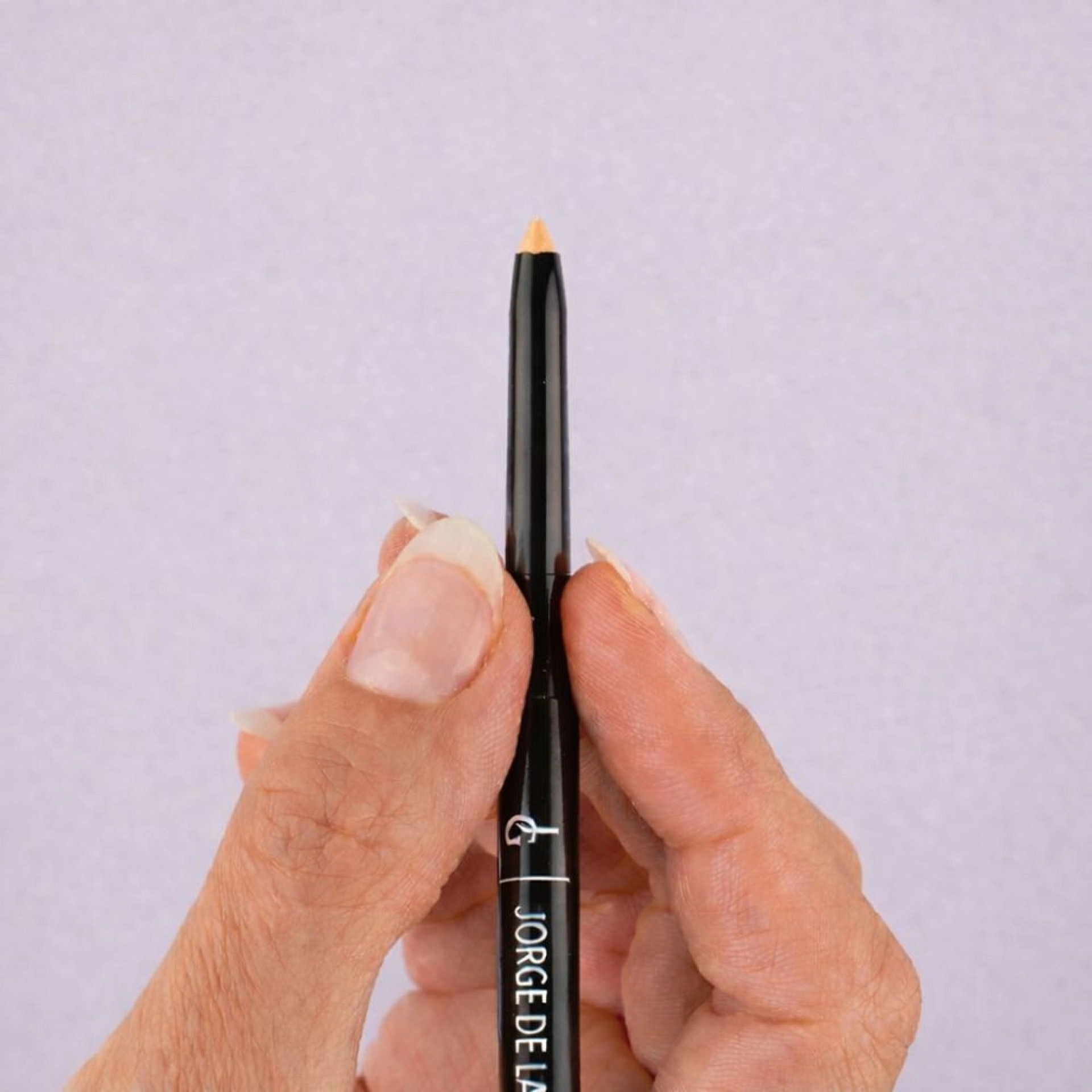 Kajal Liner Waterproof | Eye liner en formato retráctil 0,35 gr - Jorge de la Garza ®