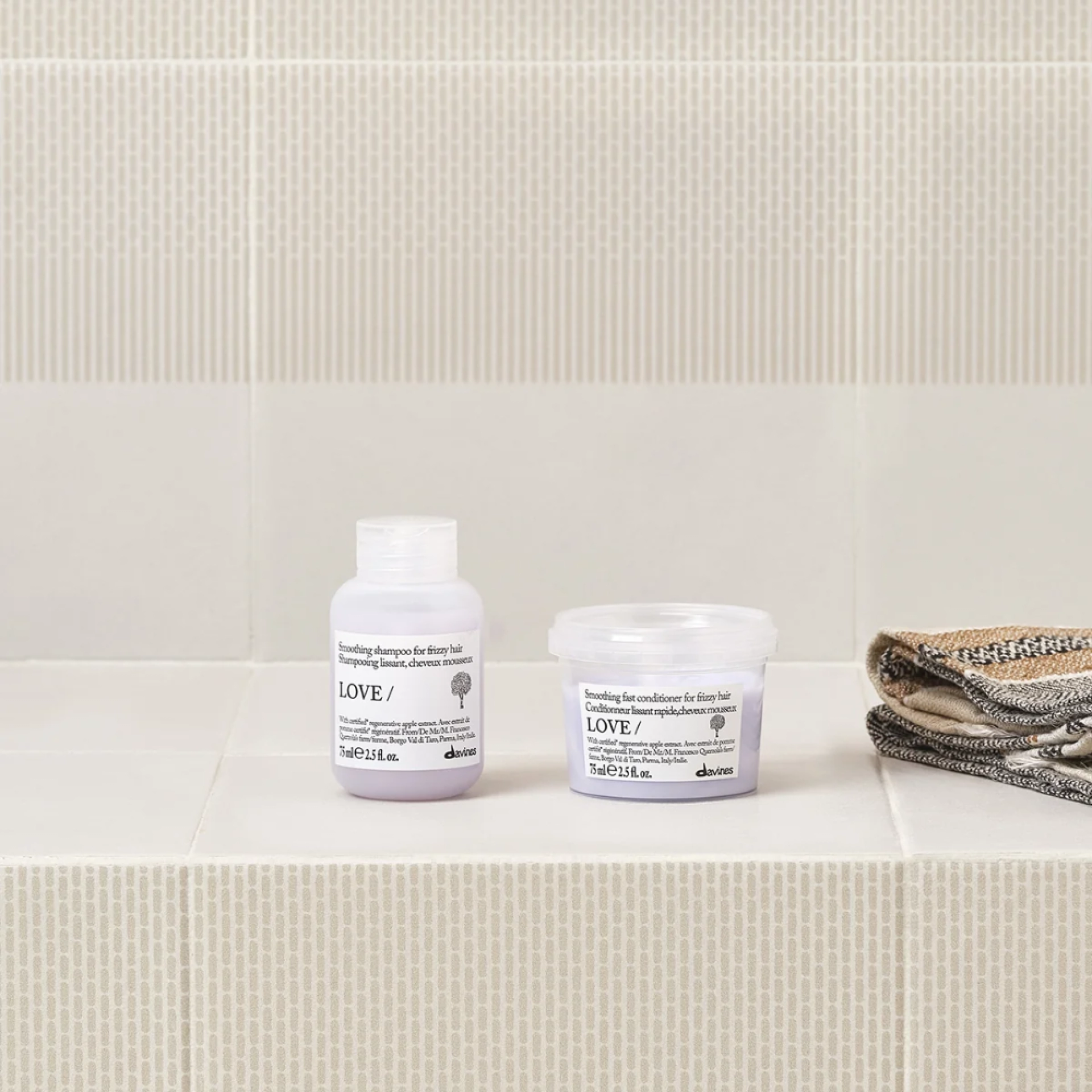LOVE SMOOTHING / Conditioner | Acondicionador disciplinante - Essential Haircare - Davines ®