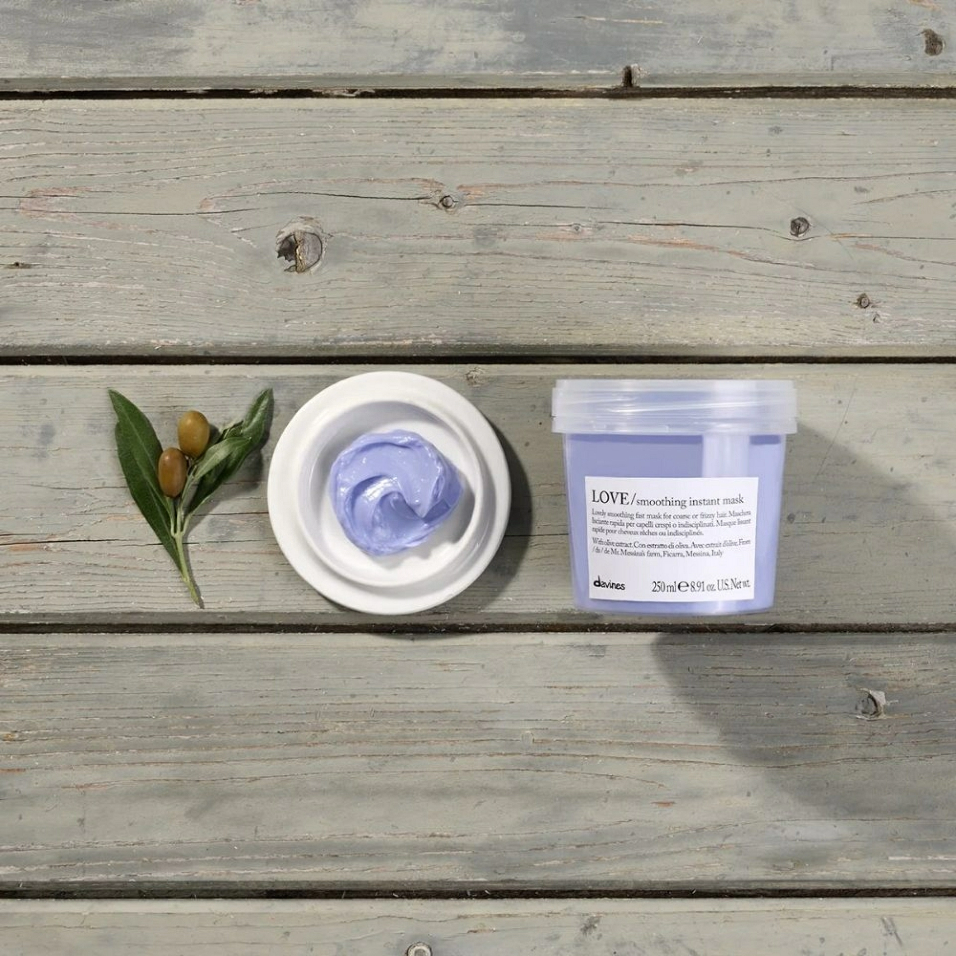 LOVE SMOOTHING / Instant Mask | Mascarilla disciplinante - Essential Haircare - Davines ®