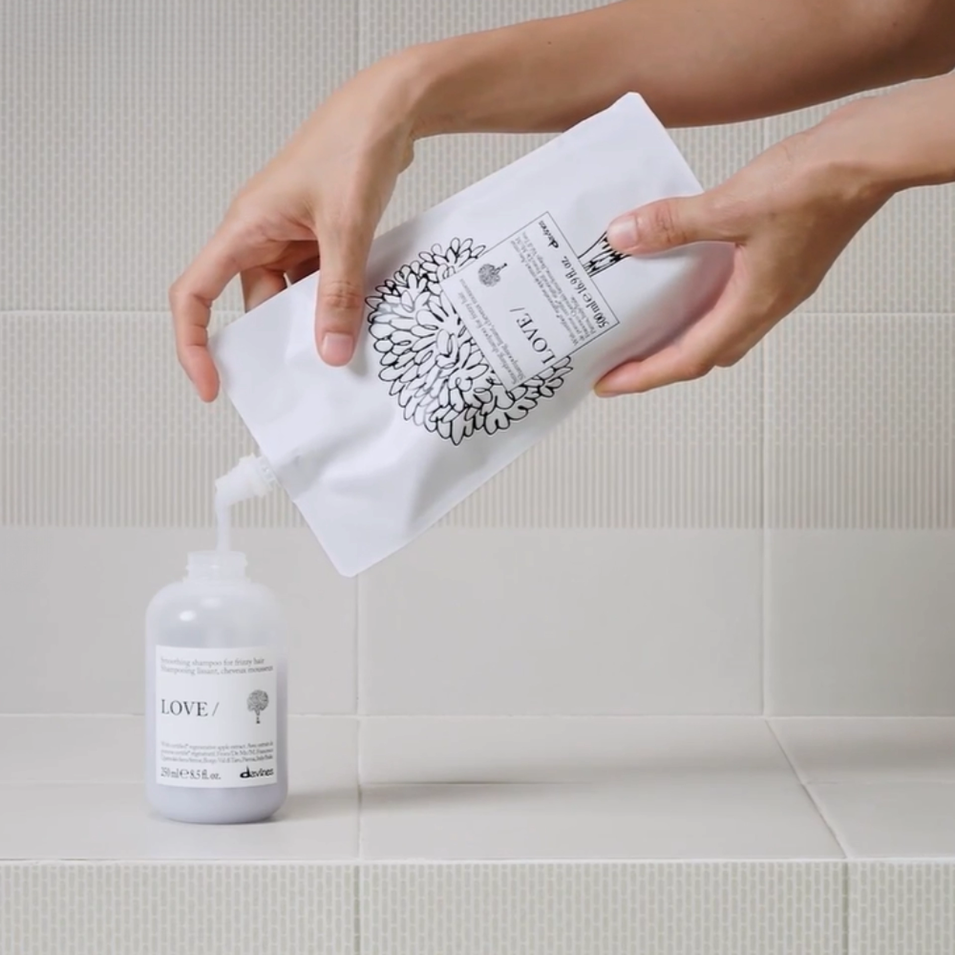 LOVE SMOOTHING / Shampoo | Champú disciplinante - Essential Haircare - Davines ®
