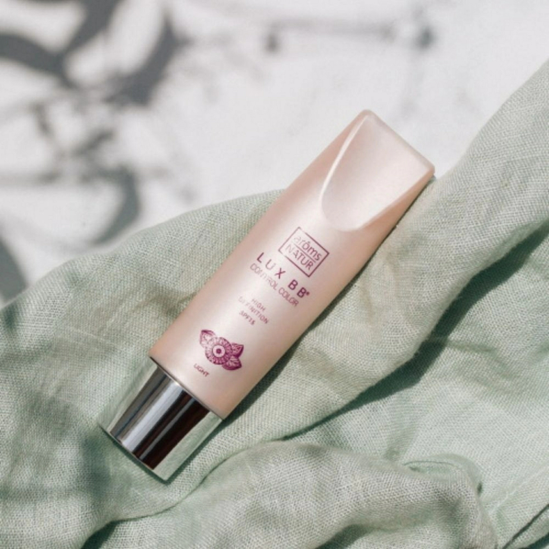 Lux BB - Control Color SPF15 | BB Cream 40ml - Happiness Cosmetics - Arôms Natur ®