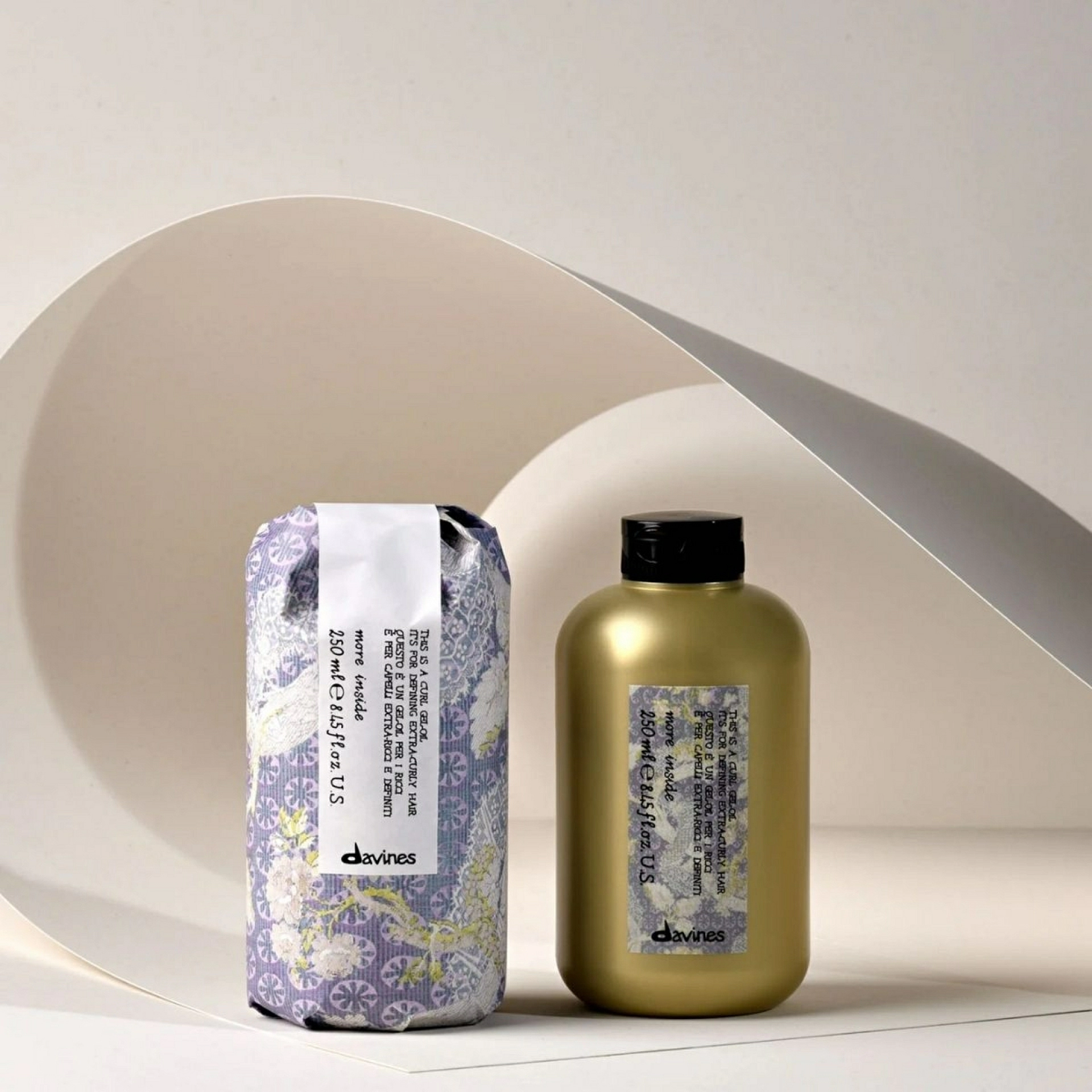 MI Curl Gel Oil |  Gel-Aceite hidratante para cabello rizado - More Inside - Davines ®