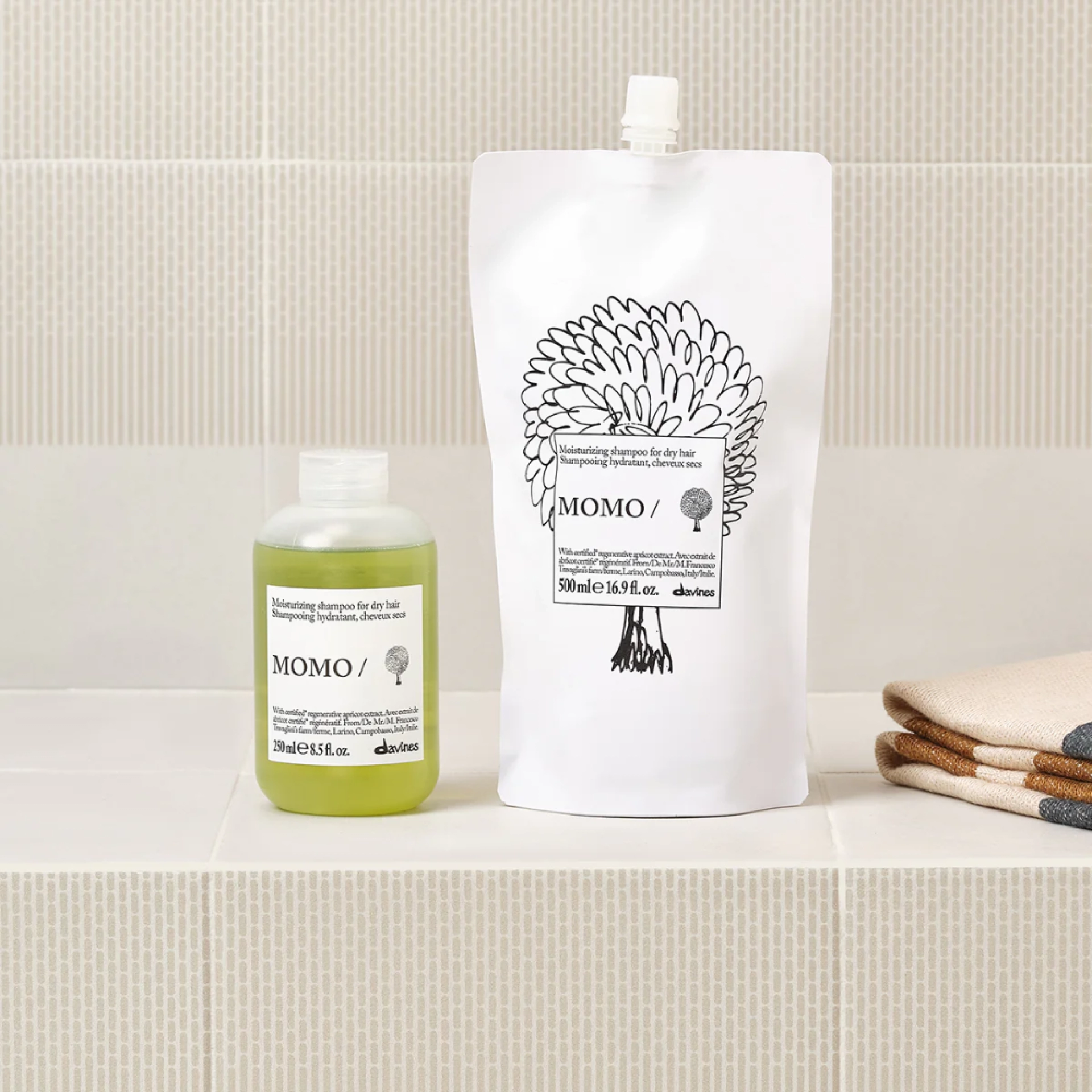 MOMO / Shampoo | Champú hidratante - Essential Haircare - Davines ®