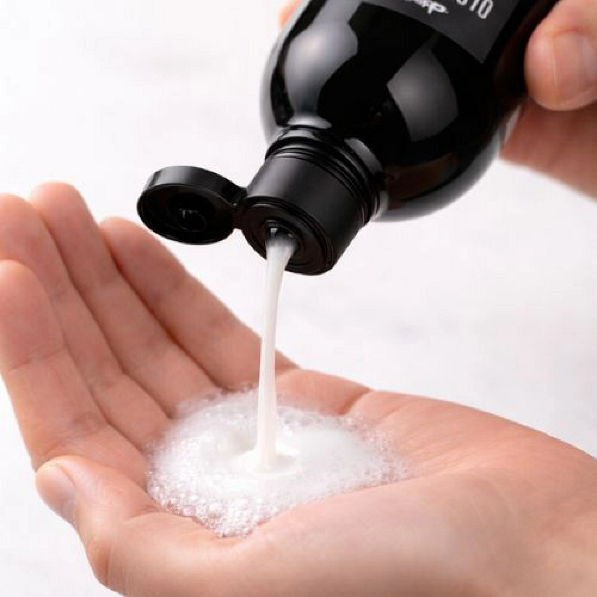 OI BODY WASH | Gel de baño y ducha 280 ml - OI - Davines ®