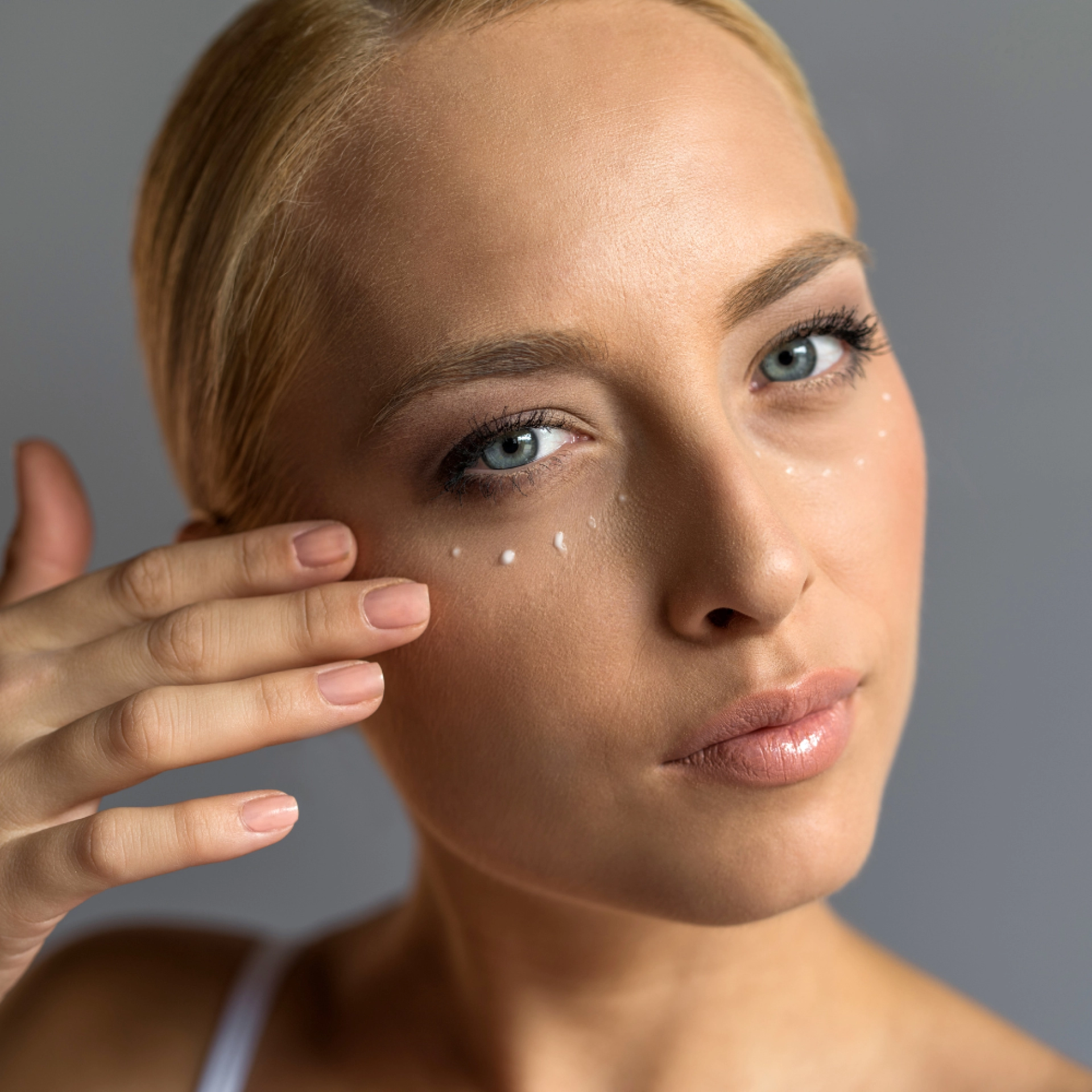 Peptide Eye Contour Gel-Cream | Contorno de ojos 15ml - Collagen Booster - Bruno Vassari ®