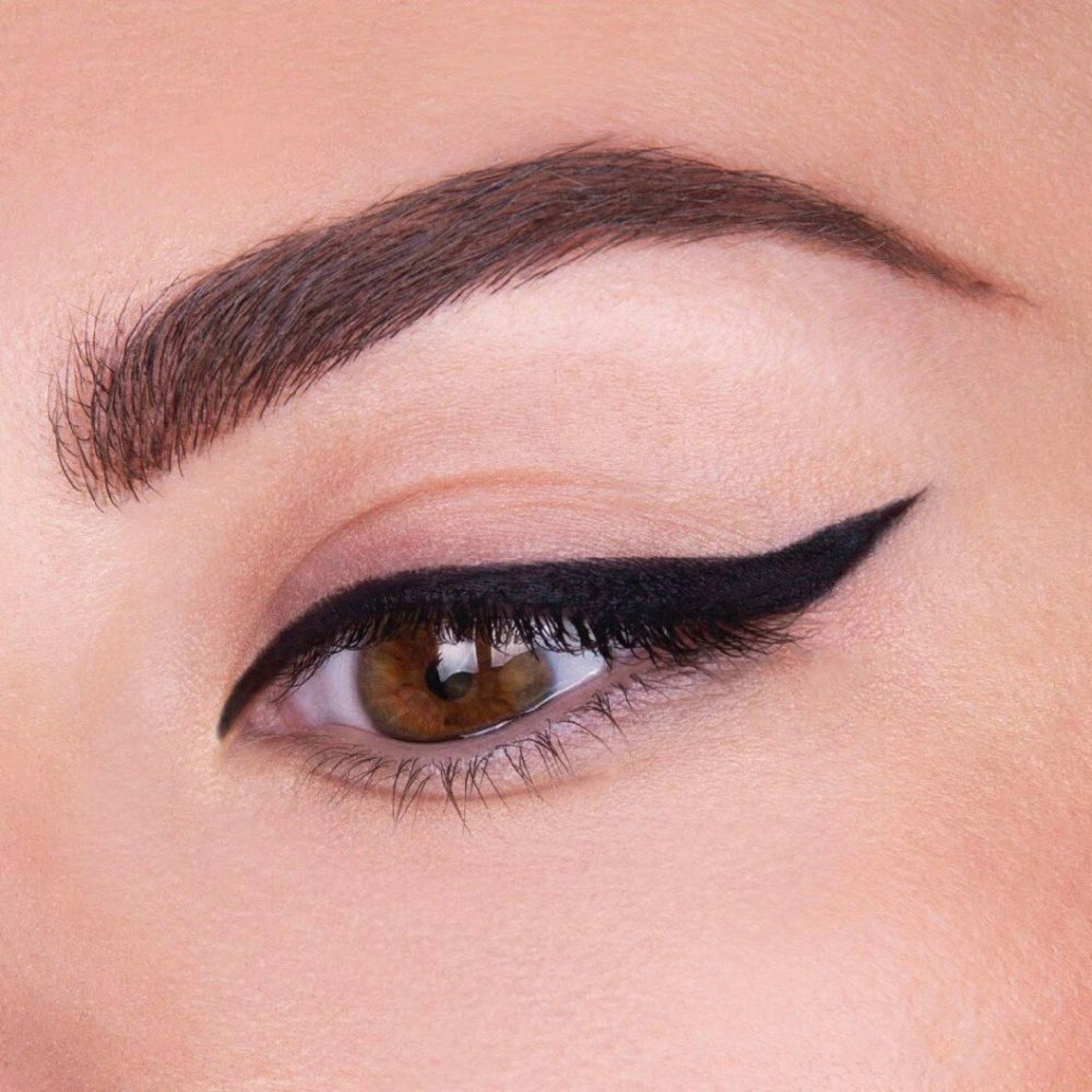 Perfect eye liner | Delineador de ojos en rotulador 1 ml - Jorge de la Garza ®