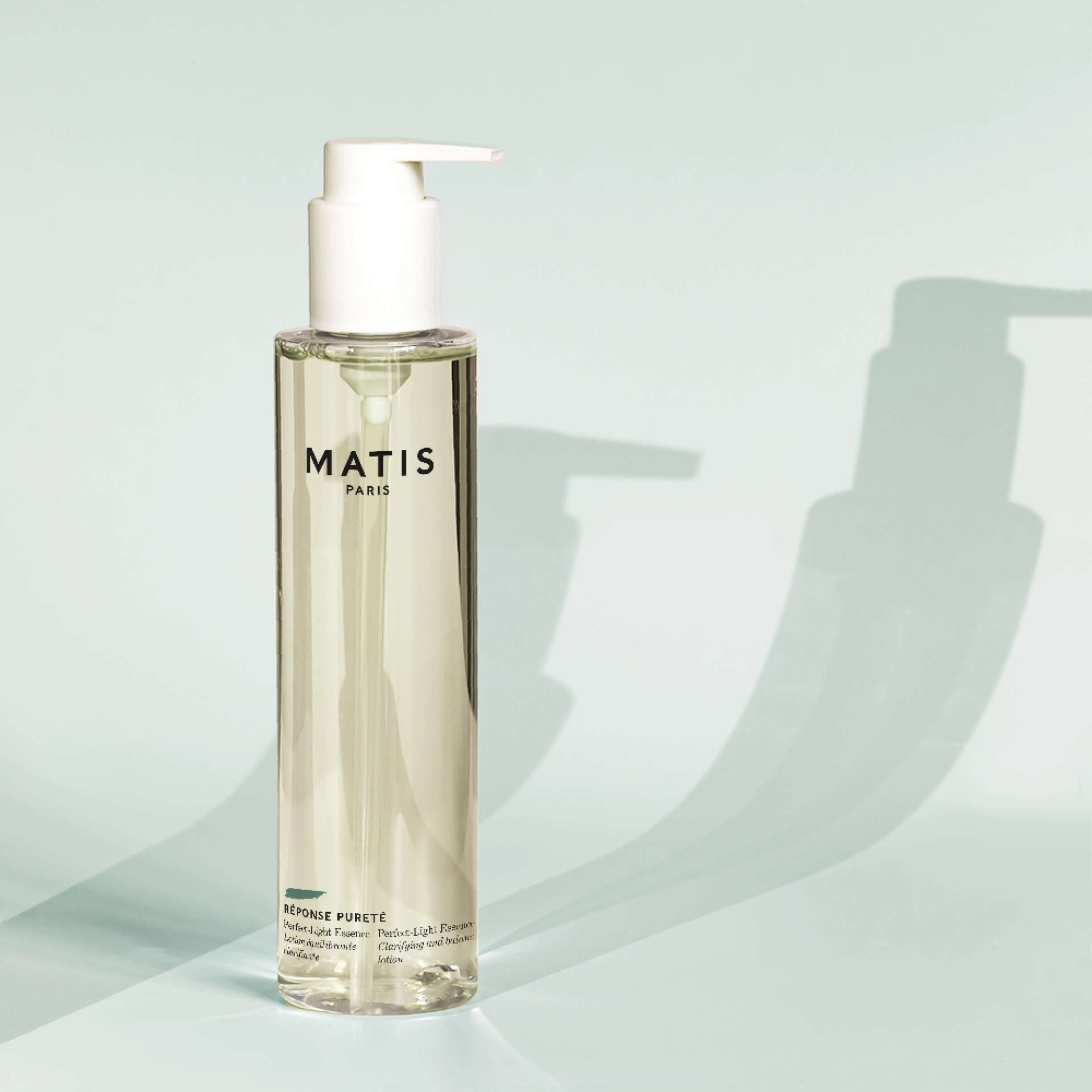 Perfect-Light Essence | Tónico Clarificante y Equilibrante 200 ml – Pureté – Matis Paris ®