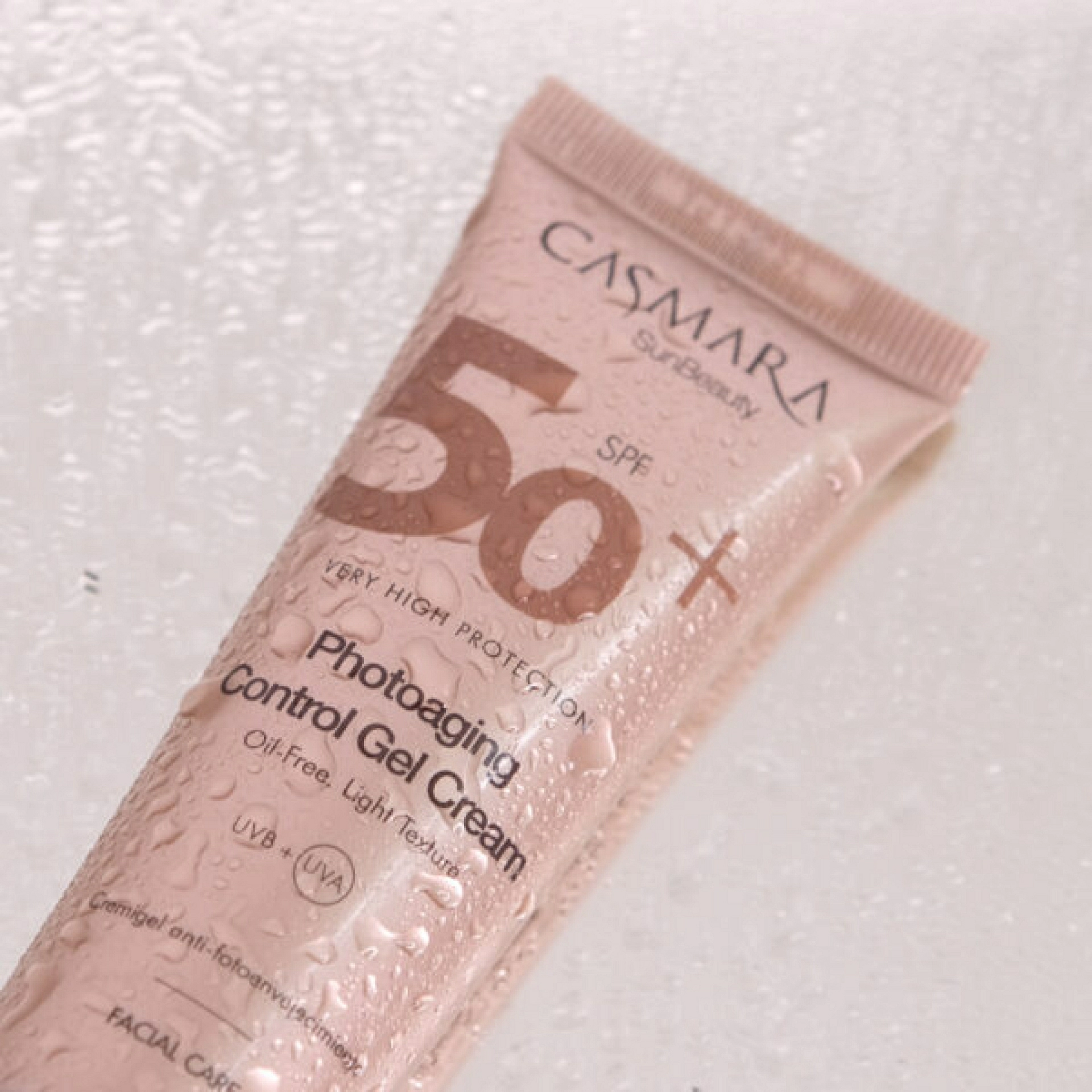 Photoaging Control Gel Cream SPF50 50ml | Crema Solar - Casmara ®