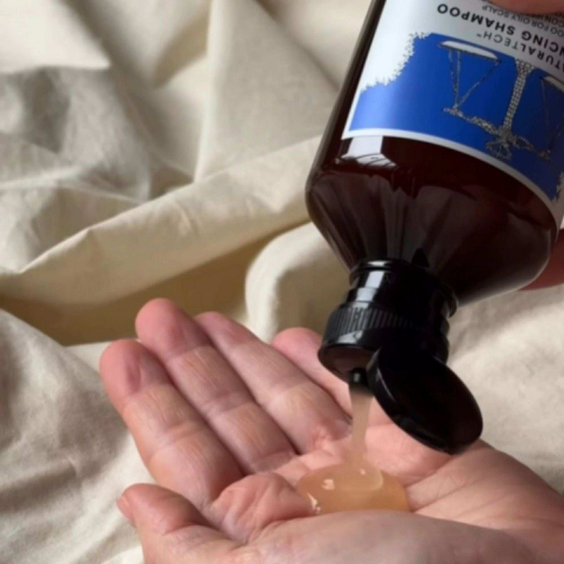 REBALANCING SHAMPOO | Champú reequilibrante - Naturaltech - Davines ®