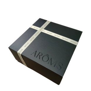 Revital-C Christmas Box: Crema de día 50ml + Exfoliante facial 40ml + Ampollas 7x1,5ml + Sérum 15ml | Aroms Nature ®