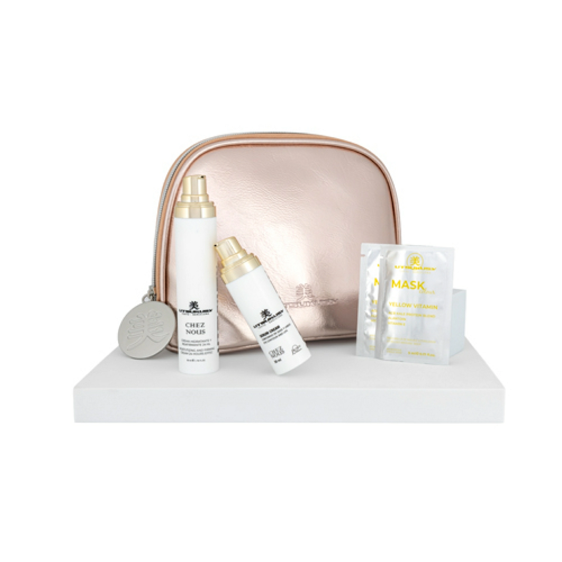 Set Navidad 2025 Chez Nous | Crema Chez Nous 50ml + Serum Chez Nous 30ml + 2 Mascarillas Yellow Vitamin + Neceser de Regalo - Utsukusy ®
