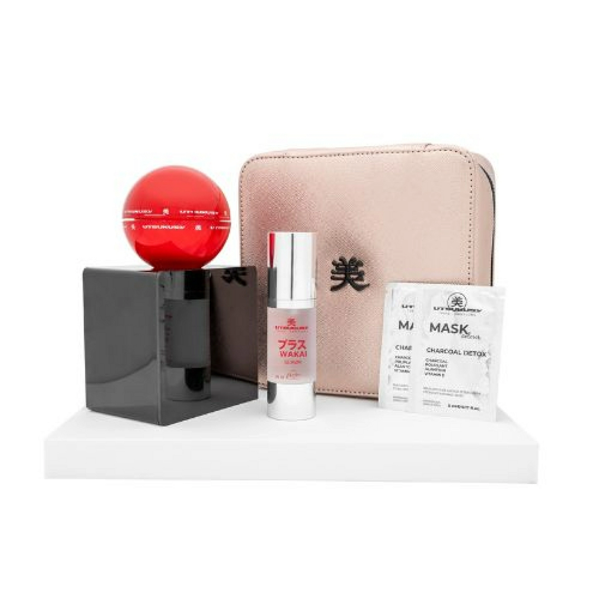 Set Navidad Wakai |  Crema 50 ml + Sérum 35 ml + 2 Mask 5 ml + Neceser de REGALO - Utsukusy ®