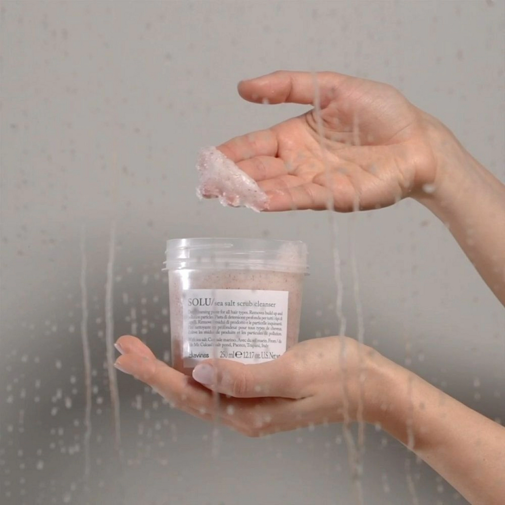 SOLU / Sea Salt Scrub | Pasta exfoliante - Essential Haircare - Davines ®