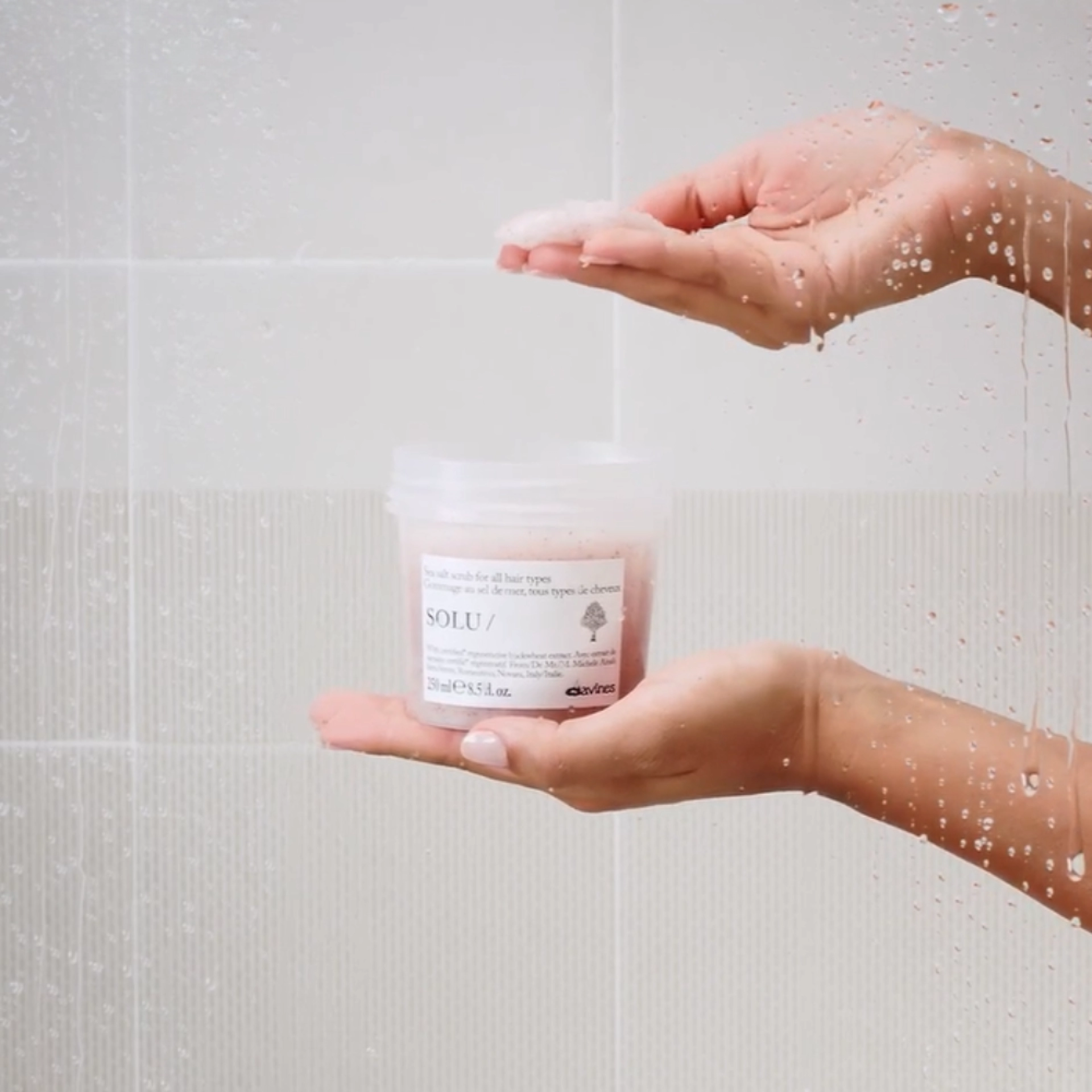 SOLU / Sea Salt Scrub | Pasta exfoliante - Essential Haircare - Davines ®