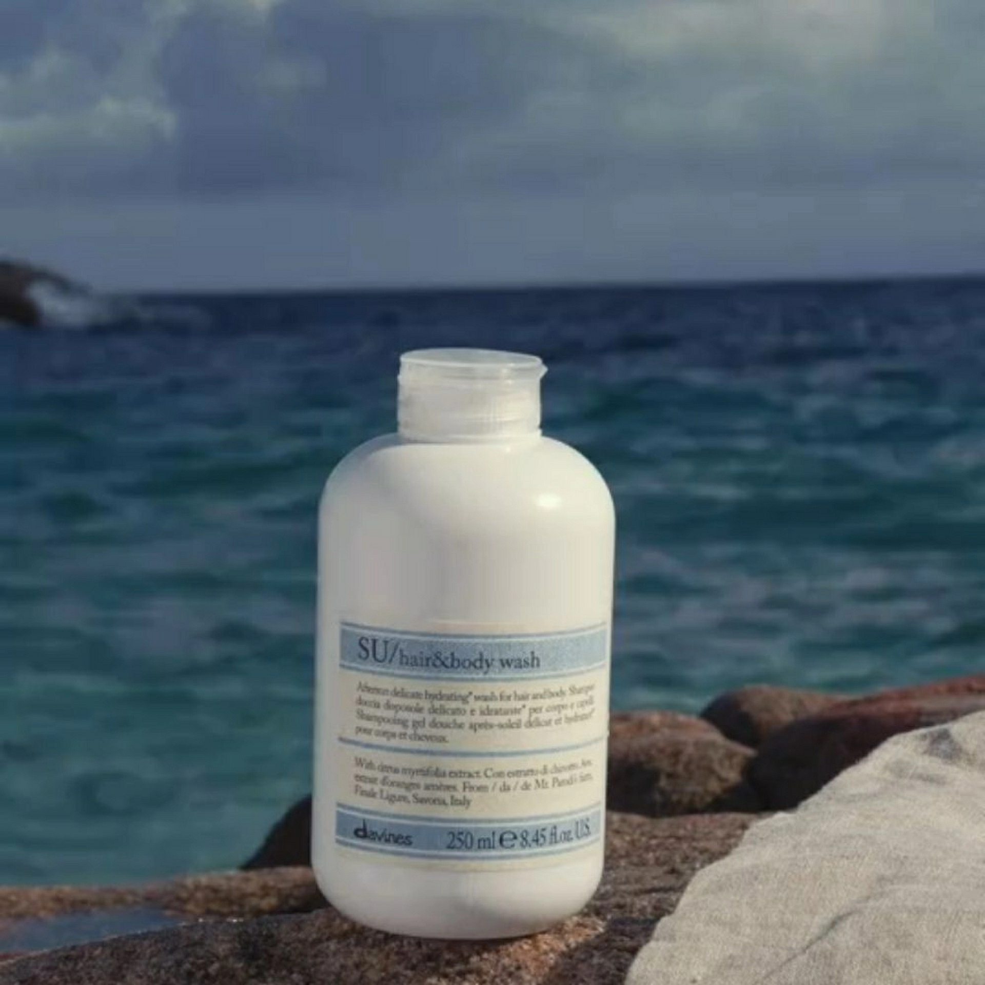 SU / HAIR & BODY WASH | Champú para cabello y cuerpo - SU - Davines ®