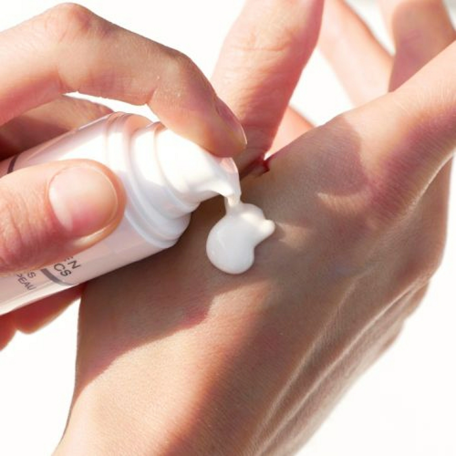 Tranexamic Acid Serum | Sérum con Ácido Tranexámico 30 ml - All Skin Needs - Janssen Cosmetics ®